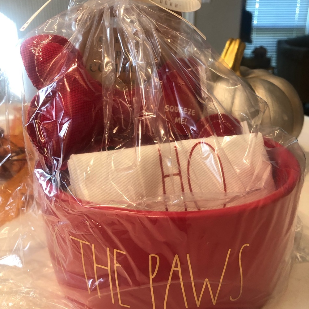 New Rae Dunn Dog Gift Set